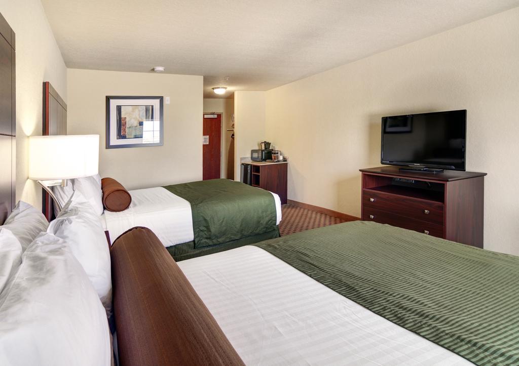 Cobblestone Inn & Suites - Big Lake Экстерьер фото